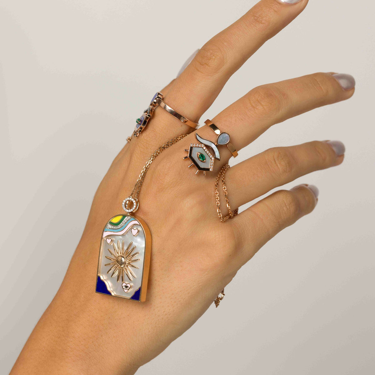Behind Her Eyes Ring