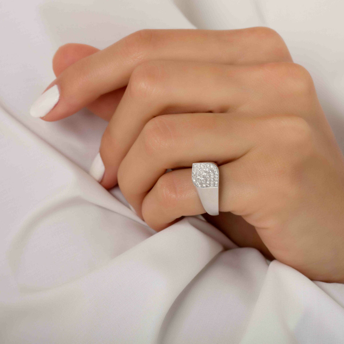 The Diamond Connection Pinky